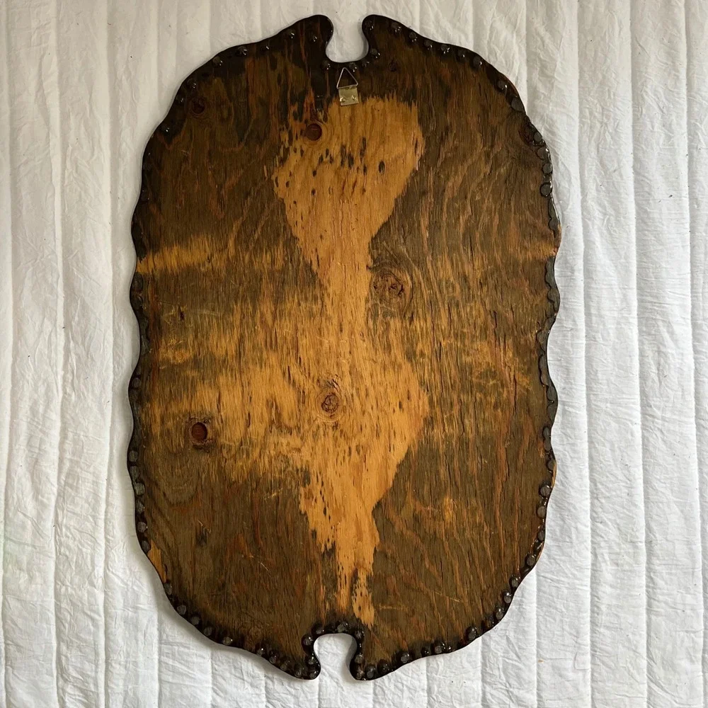 Vintage White Tiger Wood Resin Wall Plaque Retro Wildlife Scalloped Art